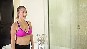 Bbw Have Lesbo Sex In Shower - LezdomAustria