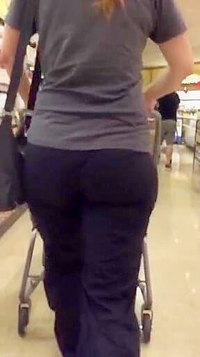Wide hips super plump butt jewish gilf